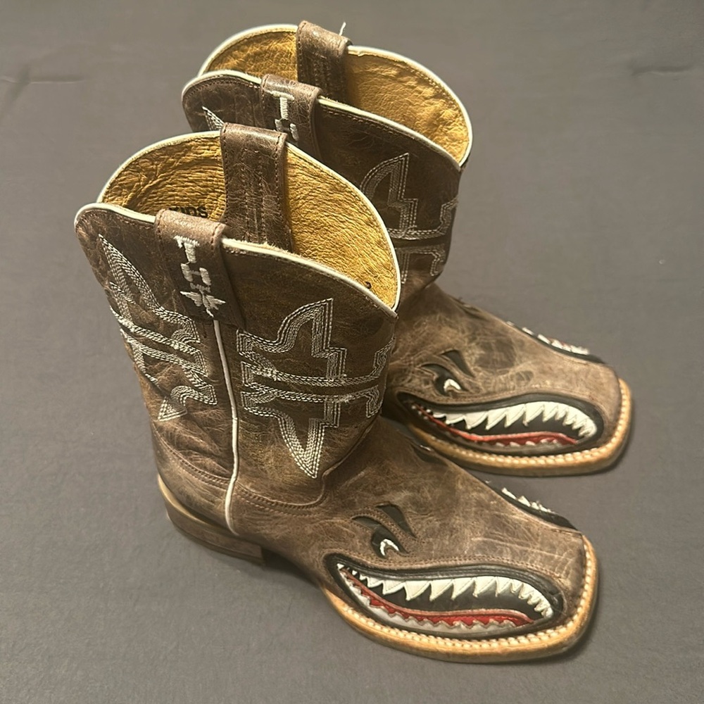 Tin Haul Unisex-Child Sharky Western Boot